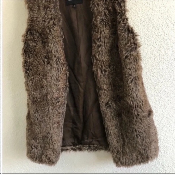 Lafayette 148 Open Front Faux Fur Collarless Vest Brown - Picture 3 of 6